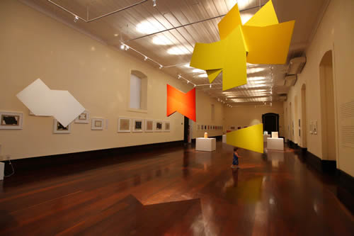 H�lio Oiticica � Museu � o Mundo em Espa�os Culturais